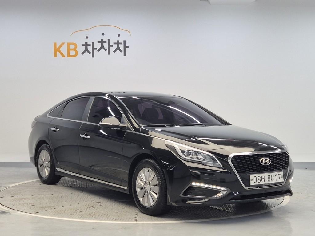 HYUNDAI Sonata - Vista 4