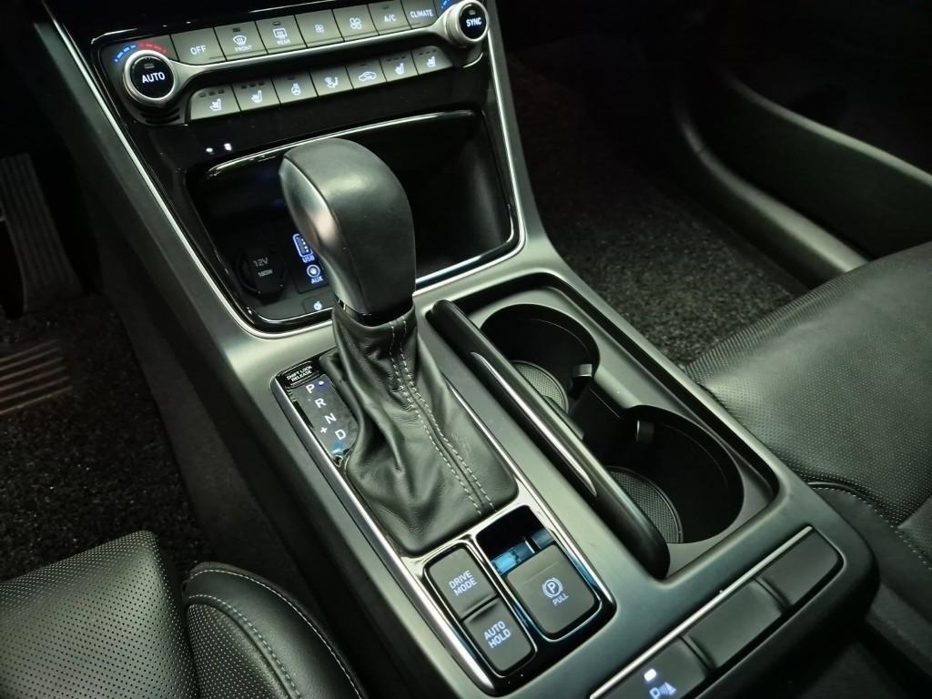 HYUNDAI Grandeur - Vista 8