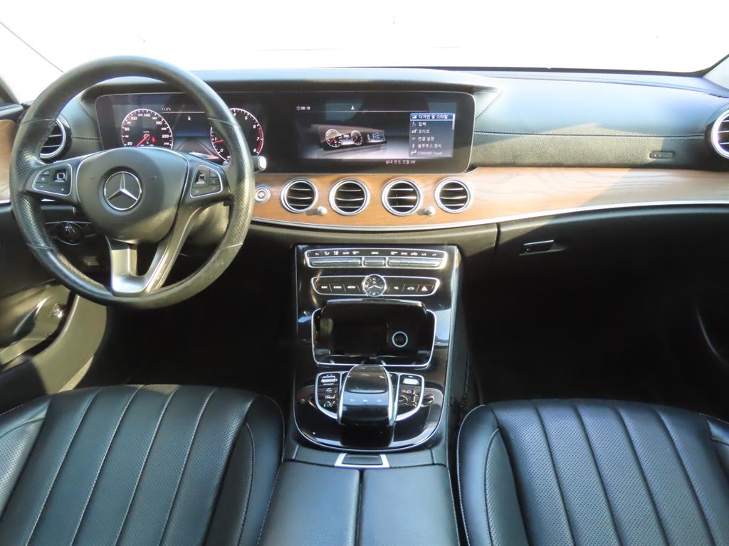 Mercedes Benz E class 2017 Blanco - Importación desde Corea - HF Imports Iquique - Foto 7