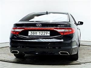 HYUNDAI Grandeur - Vista 6