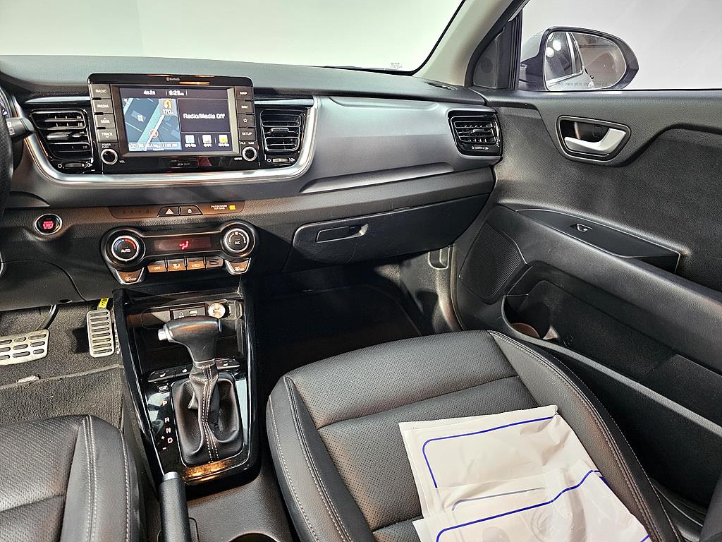 KIA Stonic - Vista 10