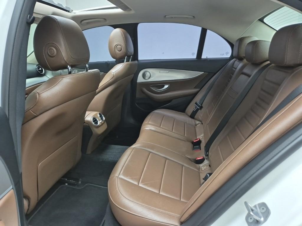 Mercedes Benz E class 2018 Blanco - Importación desde Corea - HF Imports Iquique - Foto 14