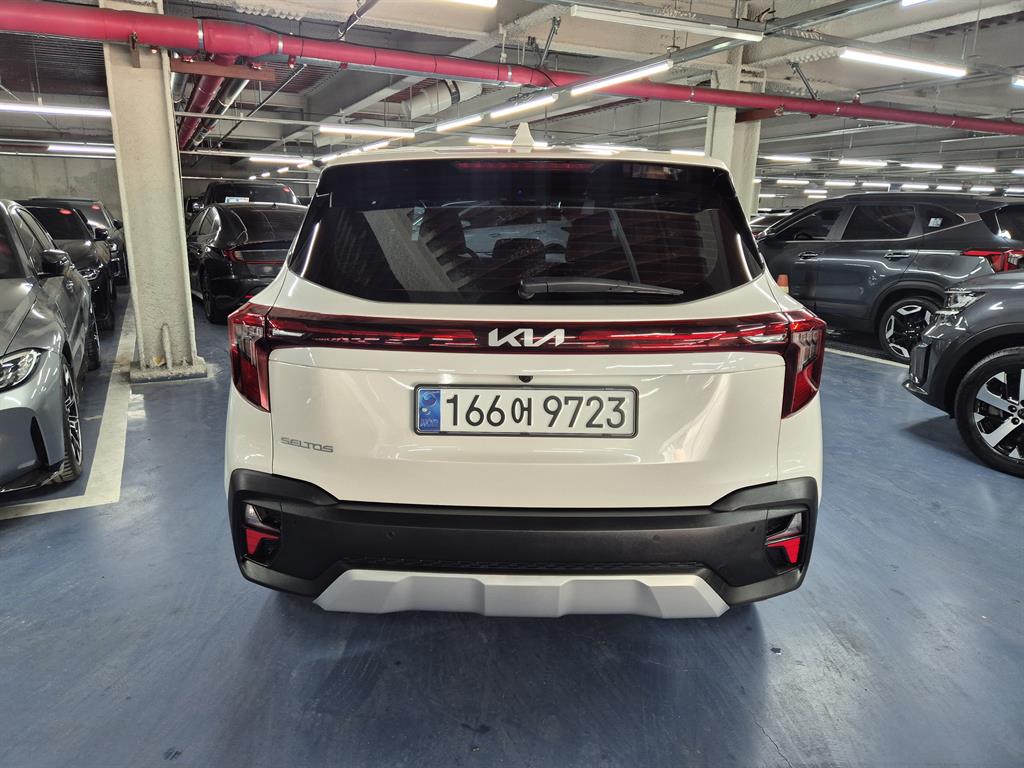 KIA Seltos - Vista 5