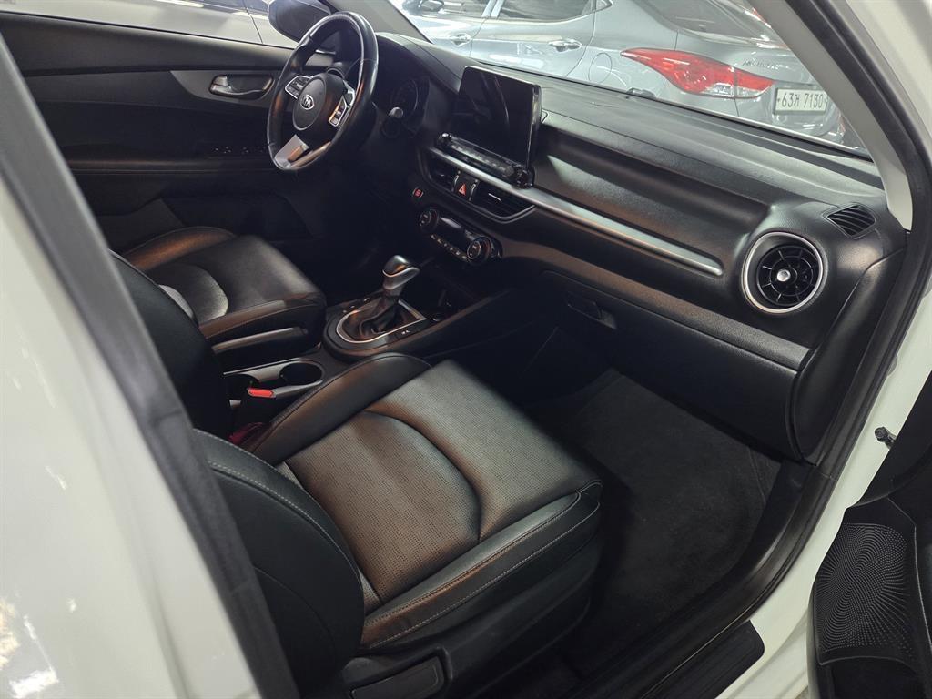 KIA K3 2021 Blanco - Importación desde Corea - HF Imports Iquique - Foto 13