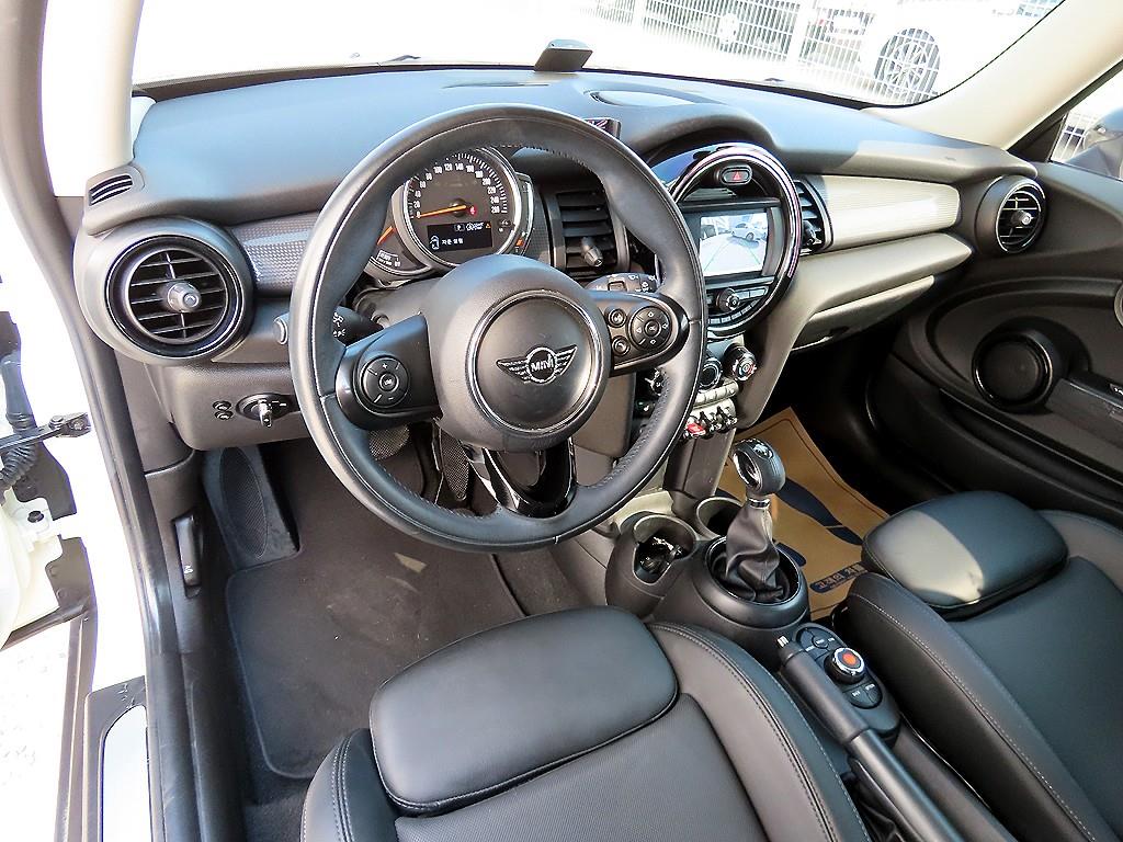 Mini Cooper - Vista 7