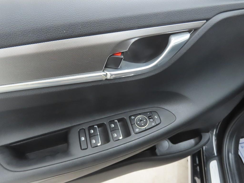 HYUNDAI Grandeur - Vista 10