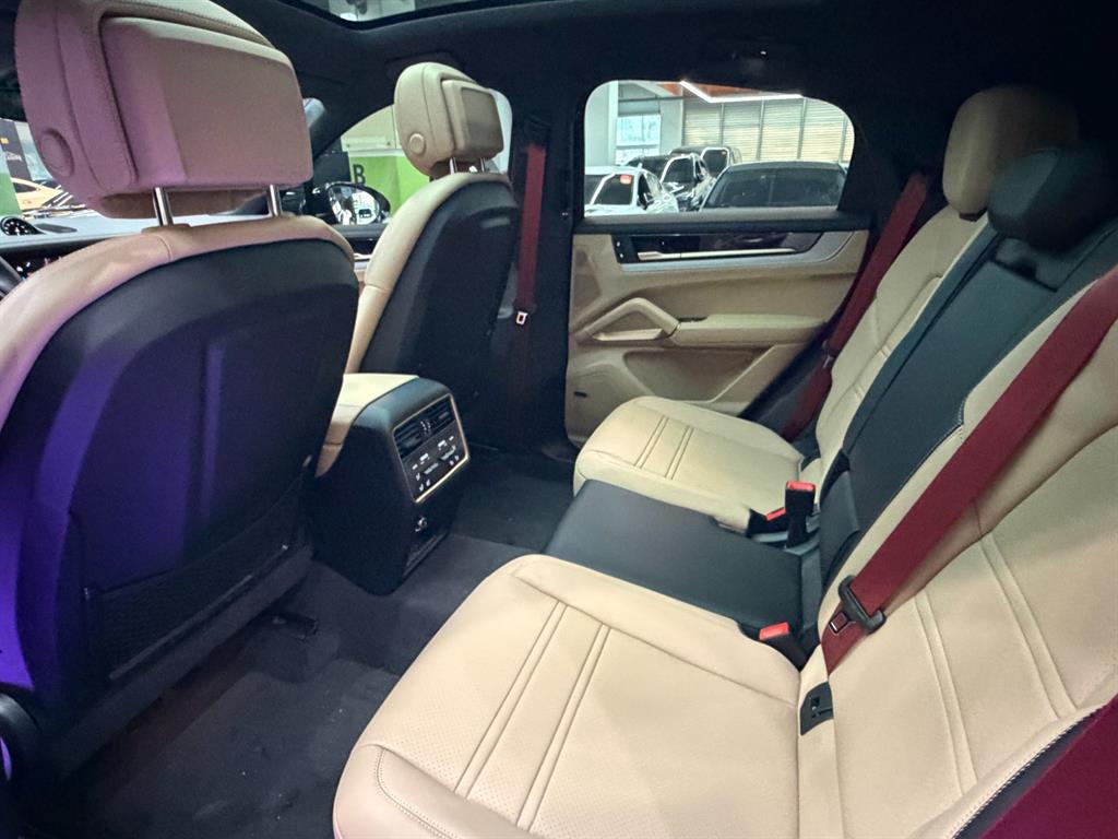 Porsche Cayenne - Vista 8