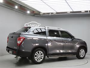 Ssangyong Rexton - Vista 8