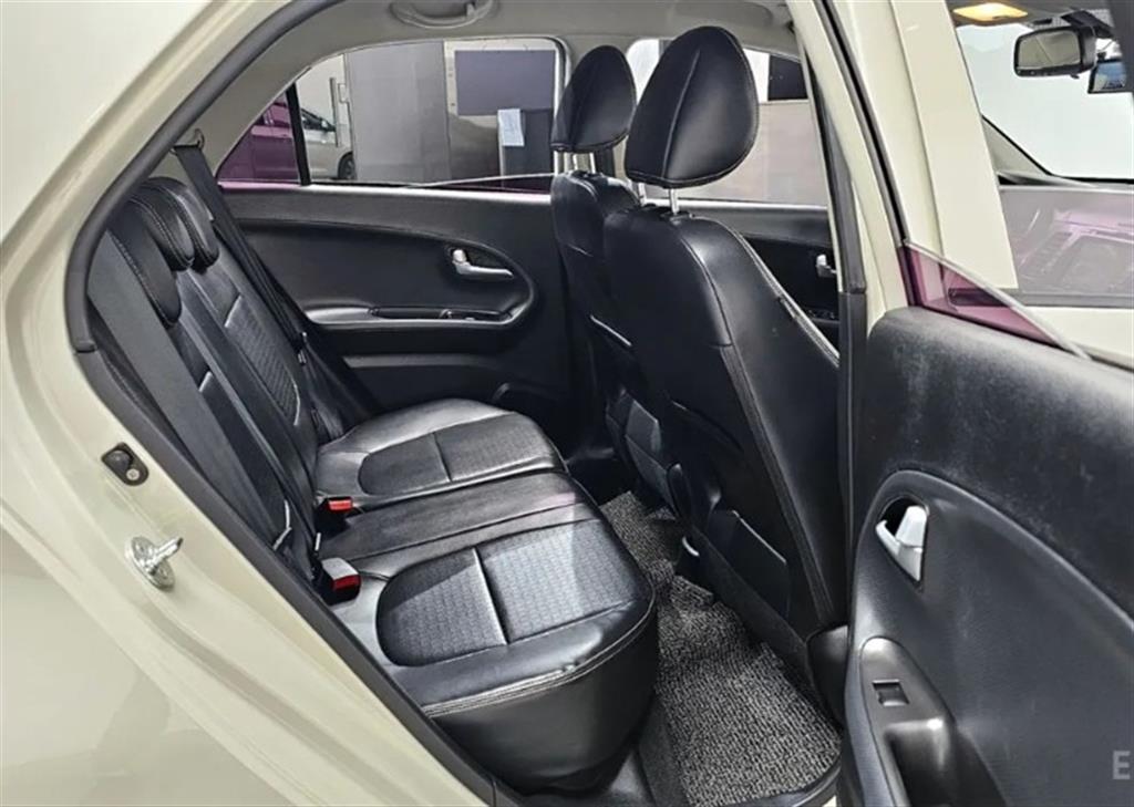 KIA Morning - Vista 11