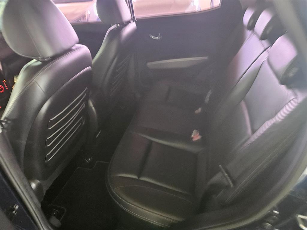 Ssangyong Tivoli - Vista 6