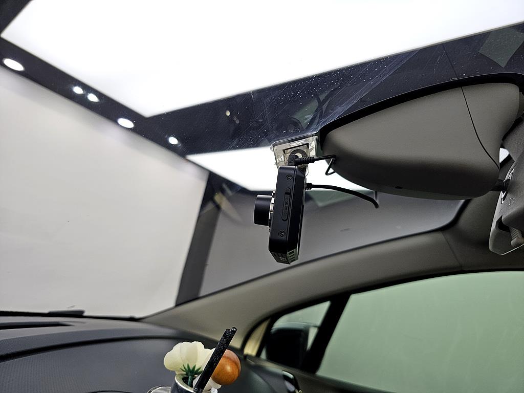 SAMSUNG QM3 - Vista 12