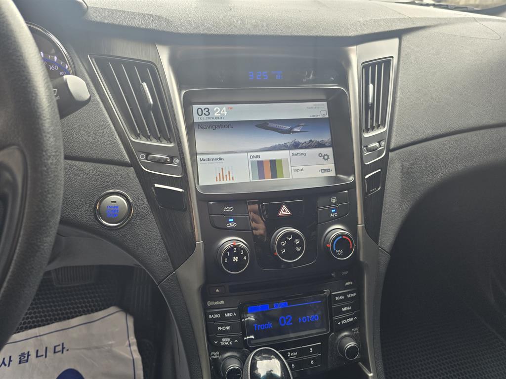 HYUNDAI Sonata - Vista 9