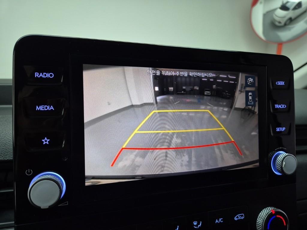 HYUNDAI Staria - Vista 12