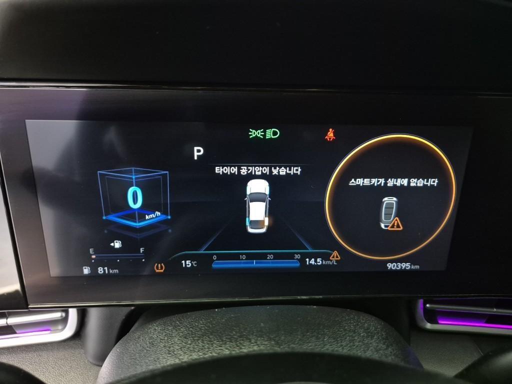 HYUNDAI Avante - Vista 6