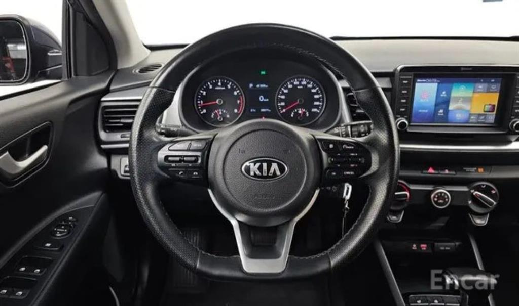 KIA Stonic 2018 Azul - Importación desde Corea - HF Imports Iquique - Foto 13