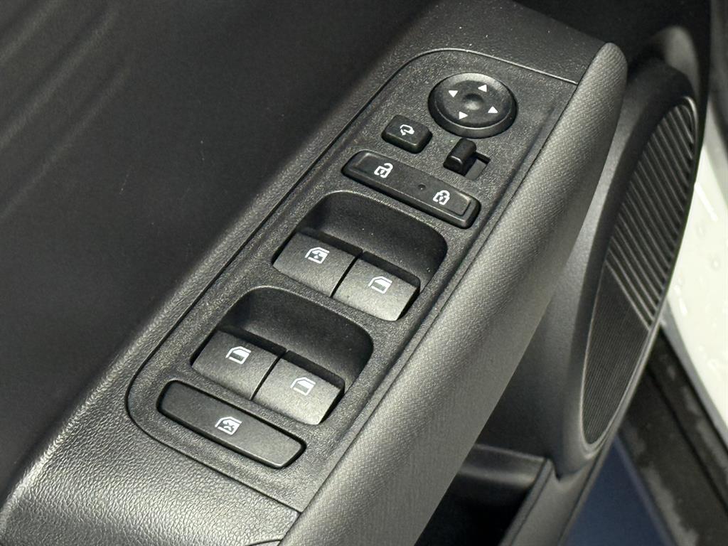 HYUNDAI Casper - Vista 9