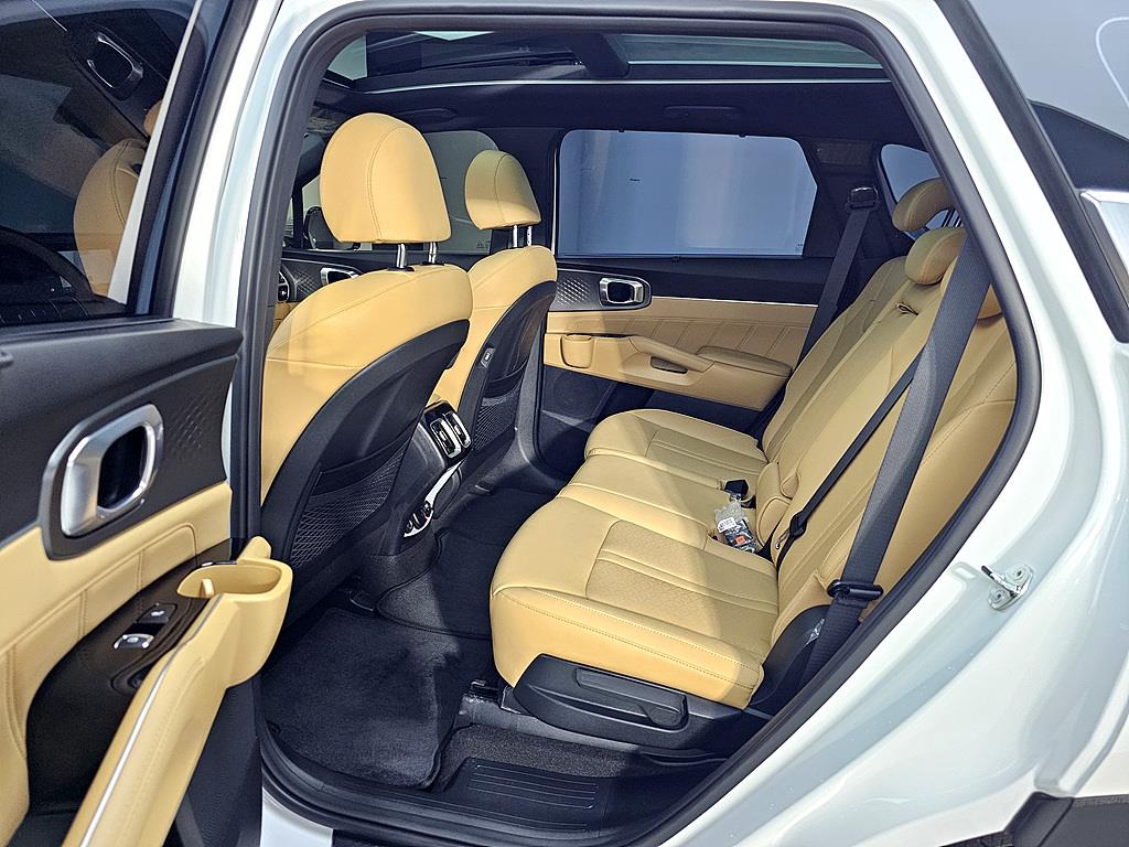 KIA Sorento - Vista 9