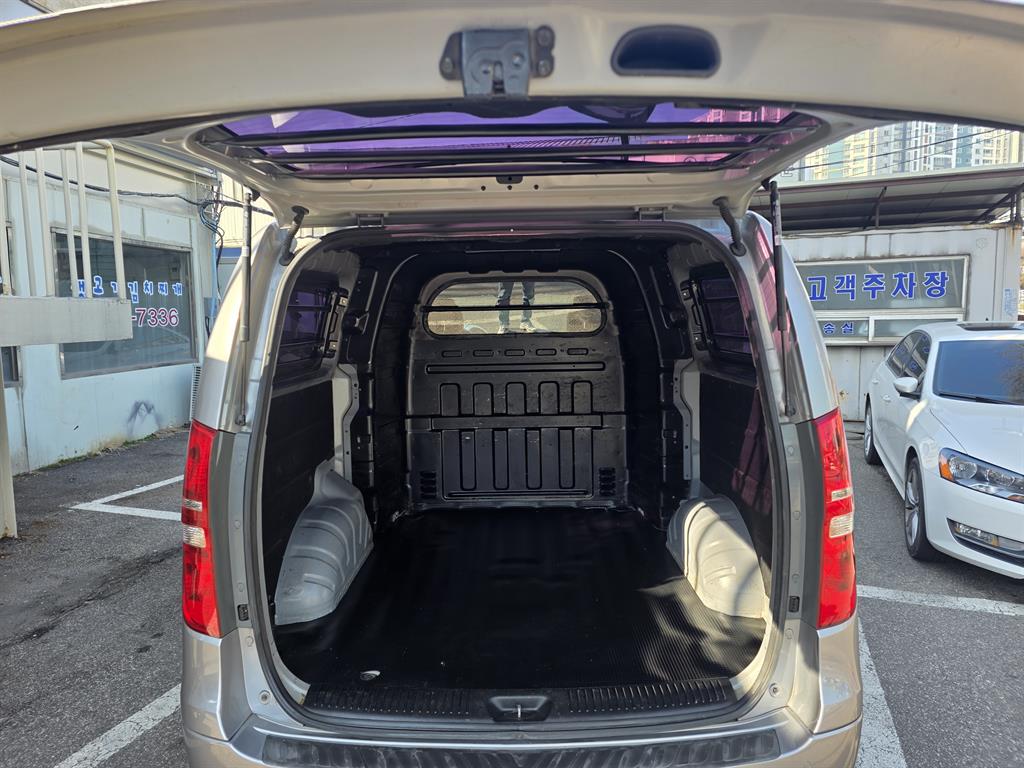 HYUNDAI Starex 2018 Plateado - Importación desde Corea - HF Imports Iquique - Foto 18