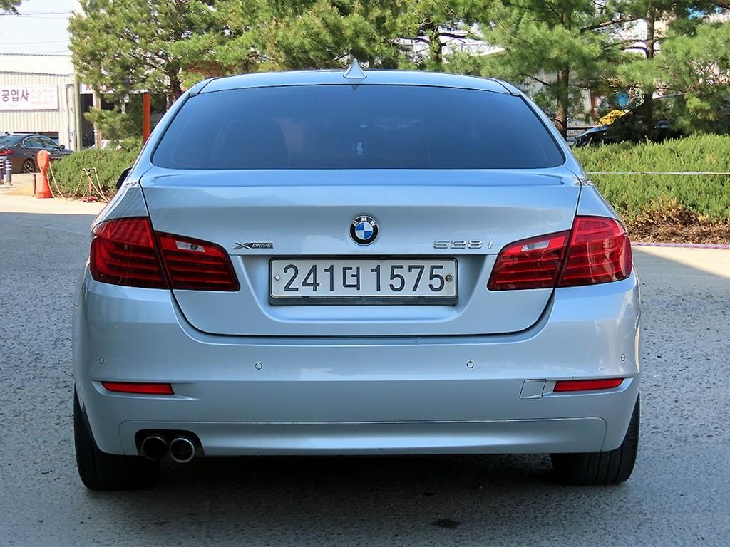 BMW 5 Series - Vista 4