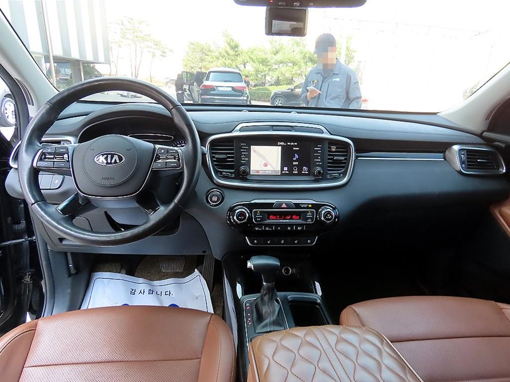 KIA Sorento - Vista 7