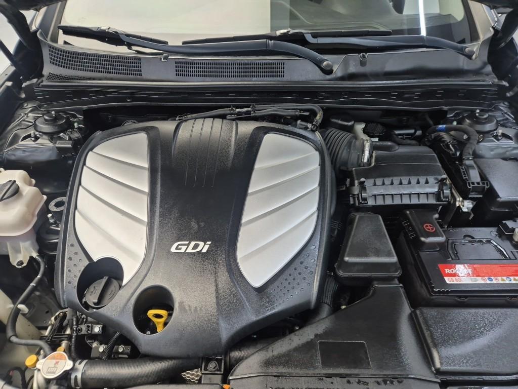 HYUNDAI Grandeur - Vista 5