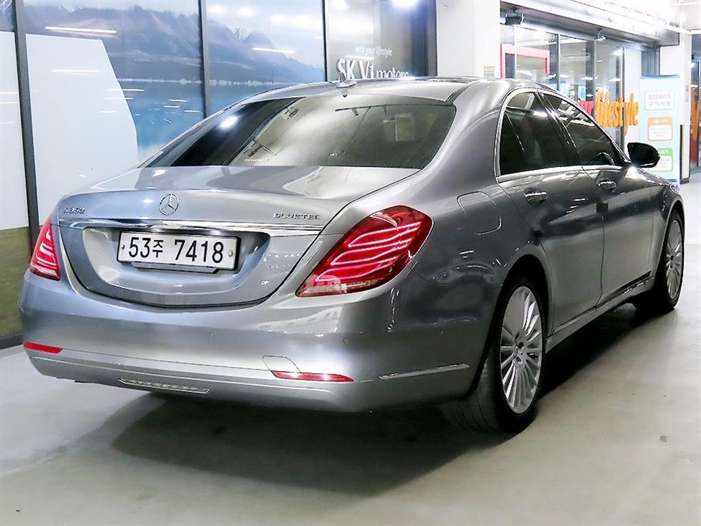 Mercedes Benz S Class - Vista 4
