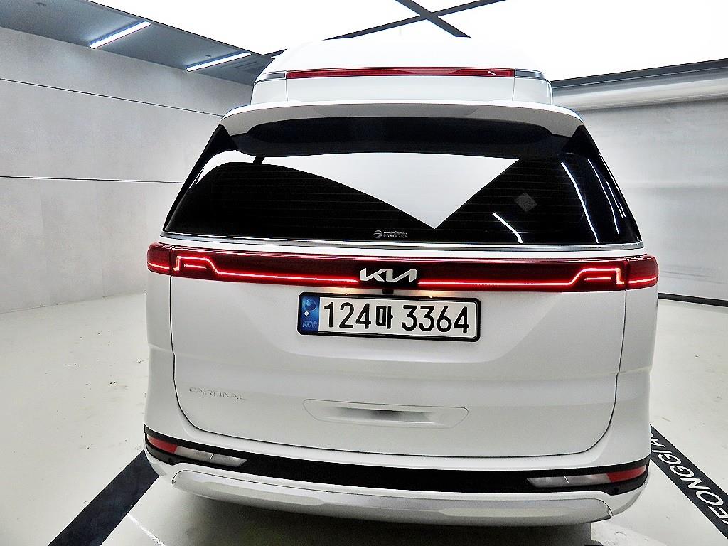 KIA Carnival - Vista 3