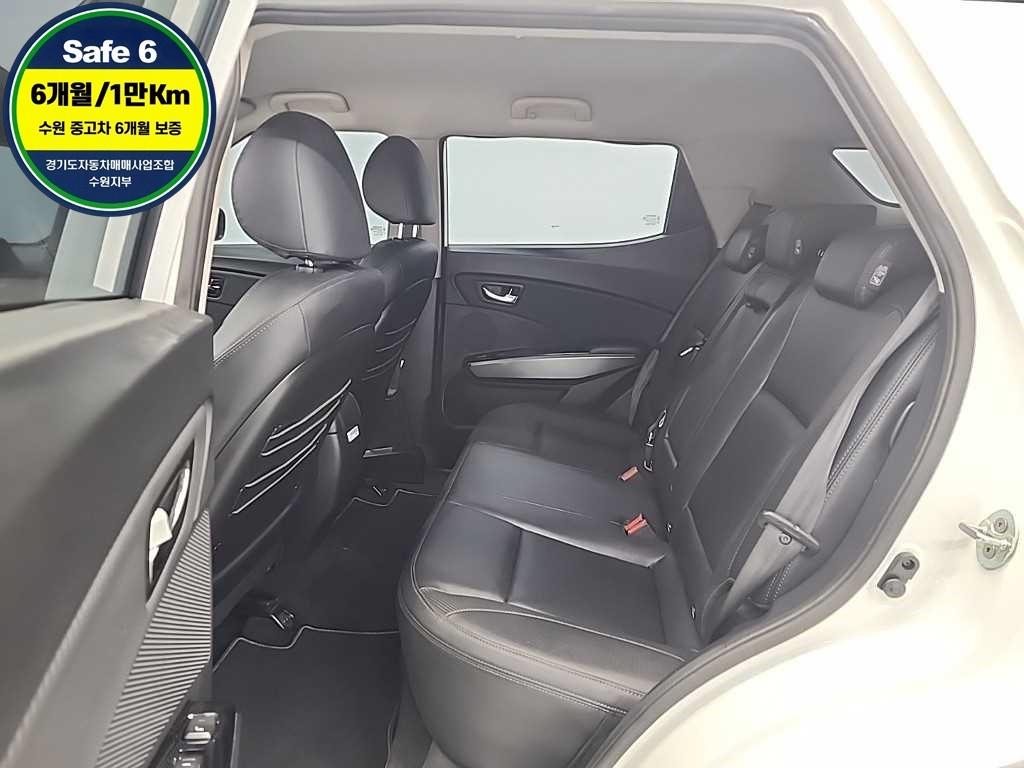 Ssangyong Tivoli - Vista 12