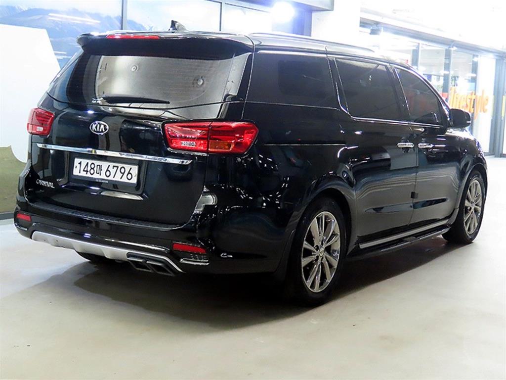 KIA Carnival - Vista 4