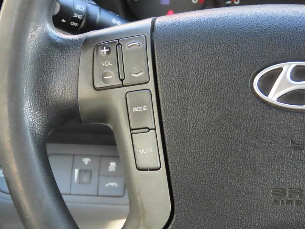 HYUNDAI Starex 2014 Amarillo - Importación desde Corea - HF Imports Iquique - Foto 13