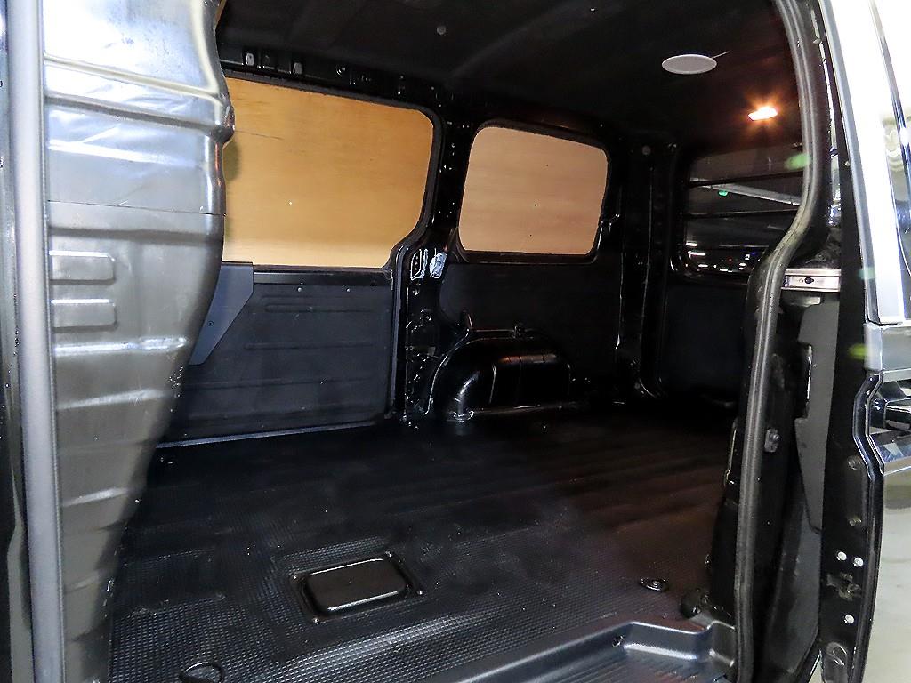 HYUNDAI Staria - Vista 7