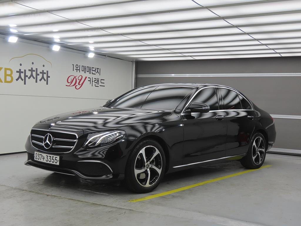 Mercedes Benz E class 2020 Negro - Importación desde Corea - HF Imports Iquique - Foto 1