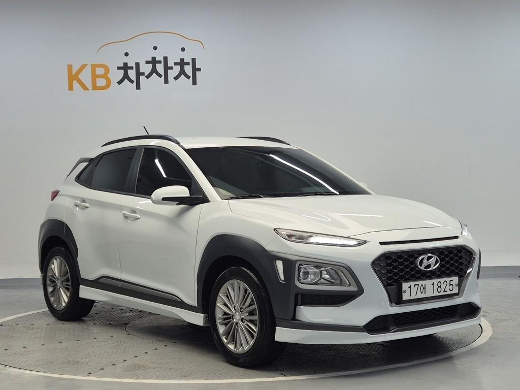 HYUNDAI Kona - Vista 4