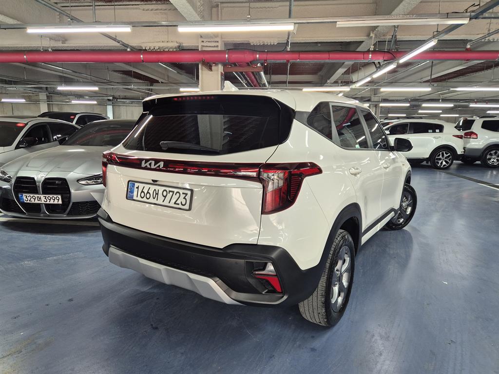 KIA Seltos - Vista 6