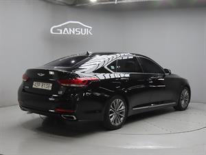 HYUNDAI Genesis - Vista 8