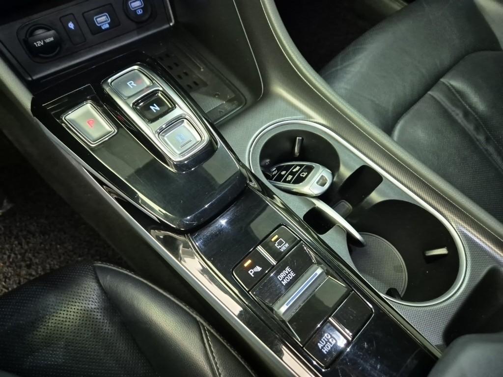 HYUNDAI Sonata - Vista 8