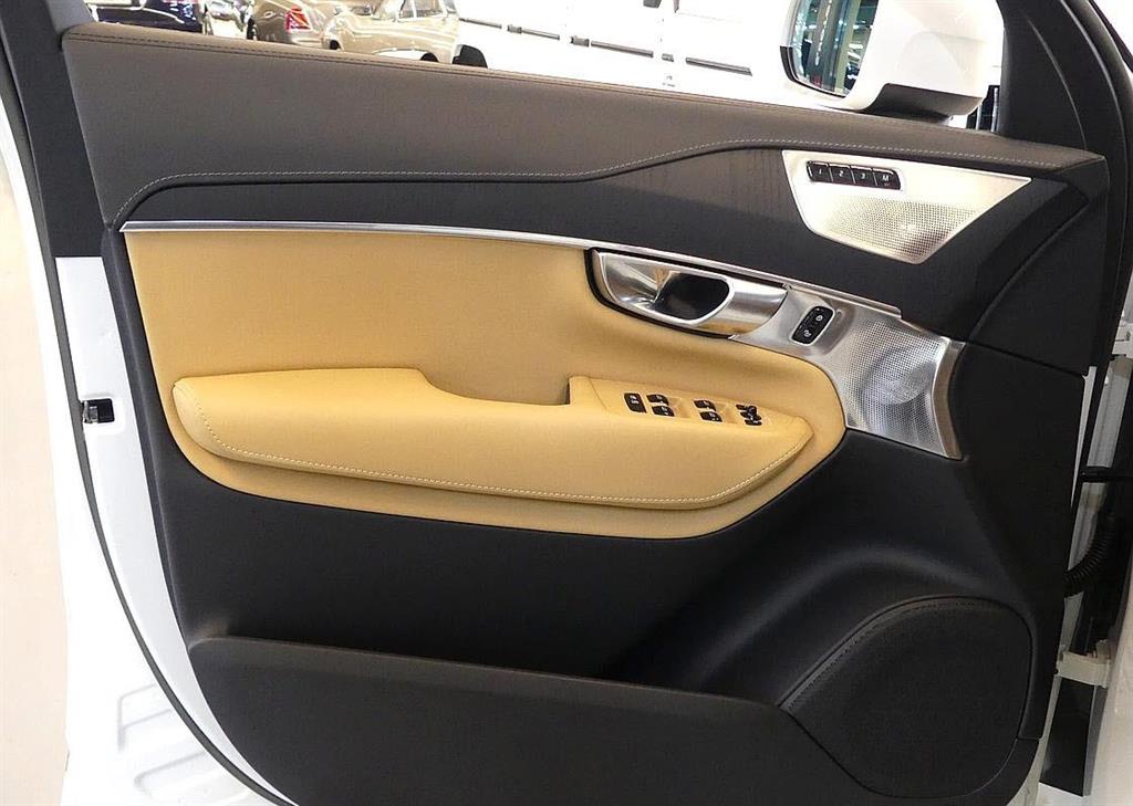 Volvo XC90 - Vista 11