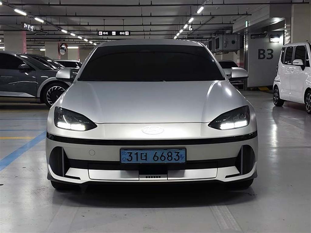 HYUNDAI Ioniq 6 - Vista 2