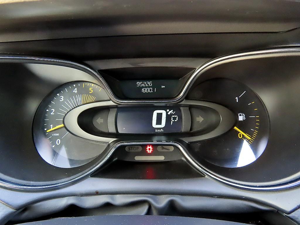 SAMSUNG QM3 - Vista 9