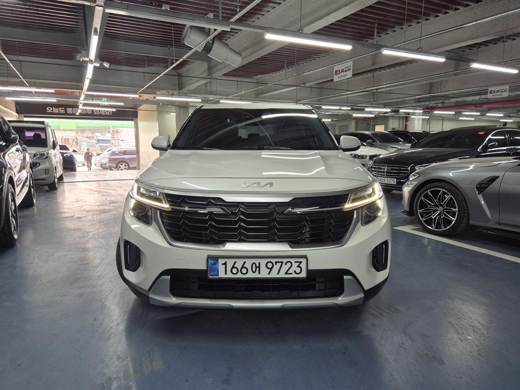 KIA Seltos - Vista 2