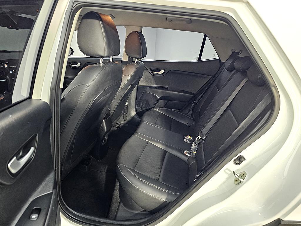 KIA Stonic - Vista 9