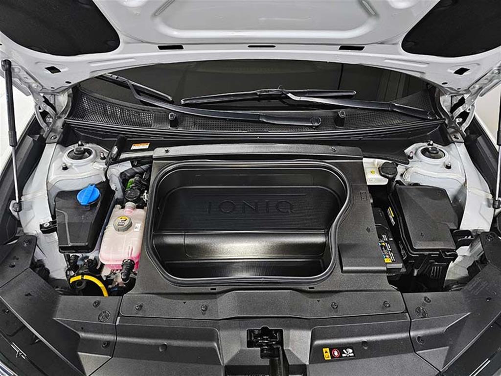 HYUNDAI Ioniq 6 - Vista 5