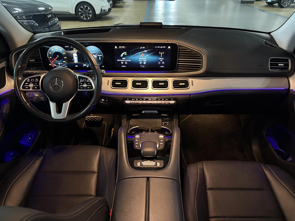 Mercedes Benz GLE Class - Vista 12