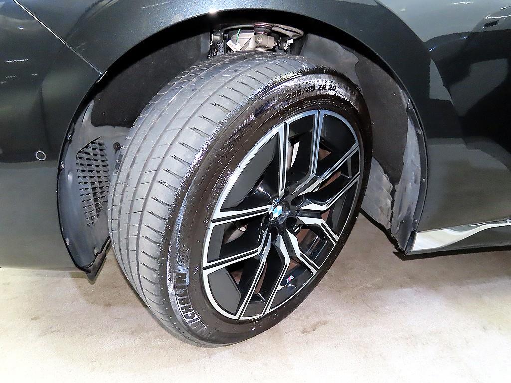 BMW 7 Series 2023 Negro - Importación desde Corea - HF Imports Iquique - Foto 20