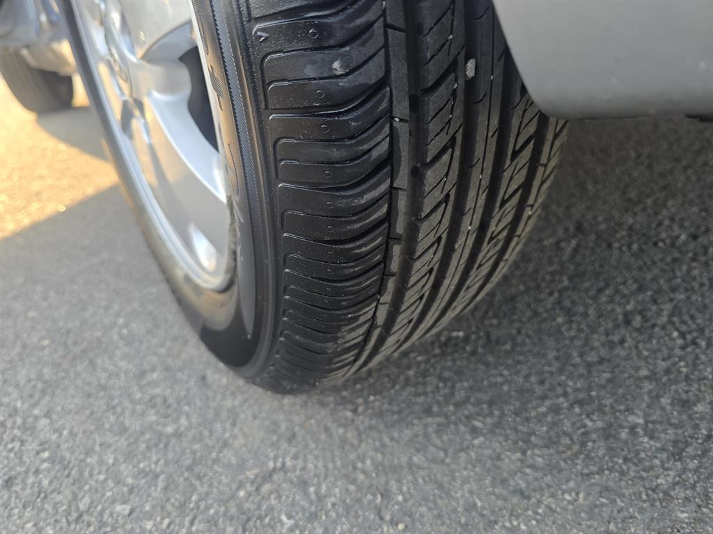 KIA Pride 2010 Plateado - Importación desde Corea - HF Imports Iquique - Foto 17