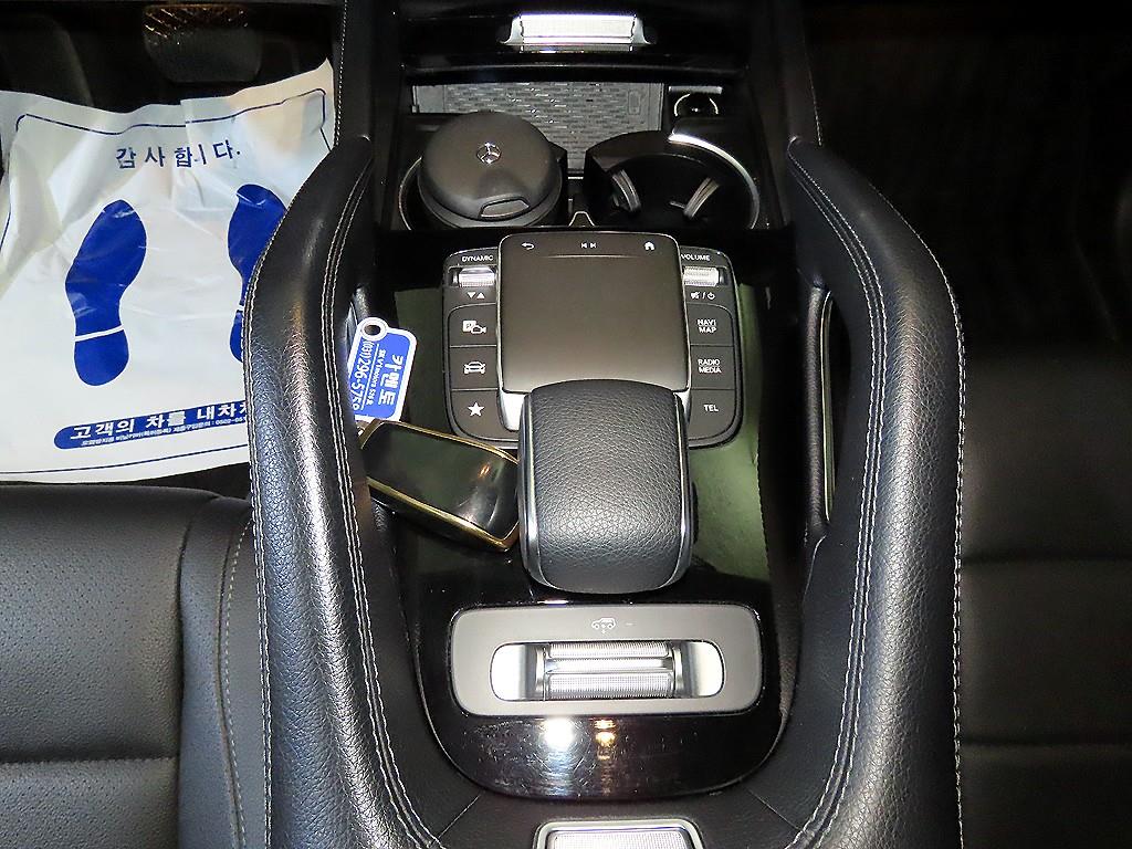 Mercedes Benz GLE Class - Vista 12