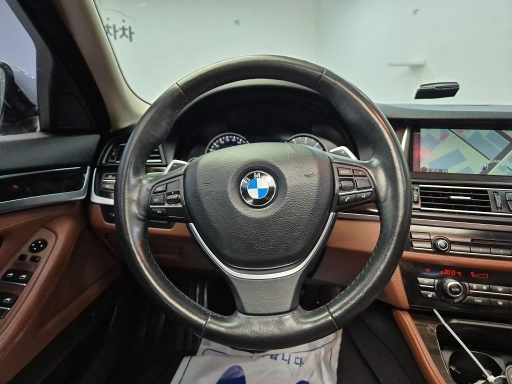 BMW 5 Series - Vista 7