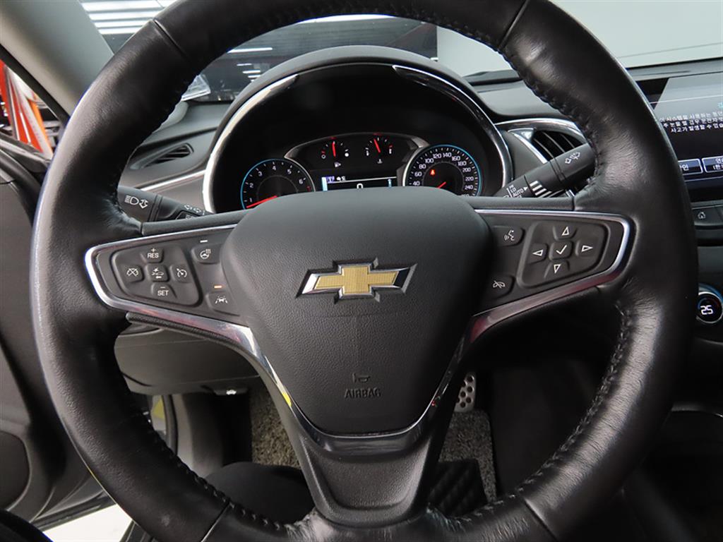 Chevrolet Malibu - Vista 8