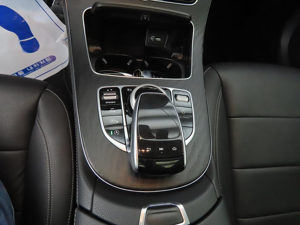 Mercedes Benz E class - Vista 11