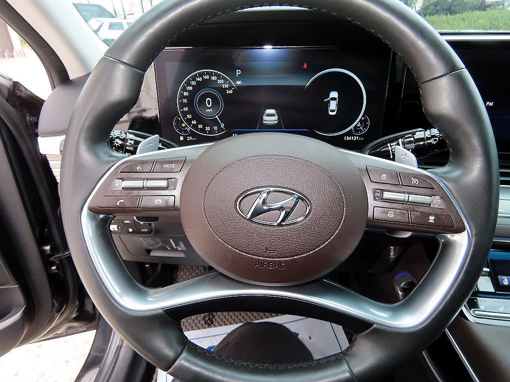 HYUNDAI Grandeur - Vista 8